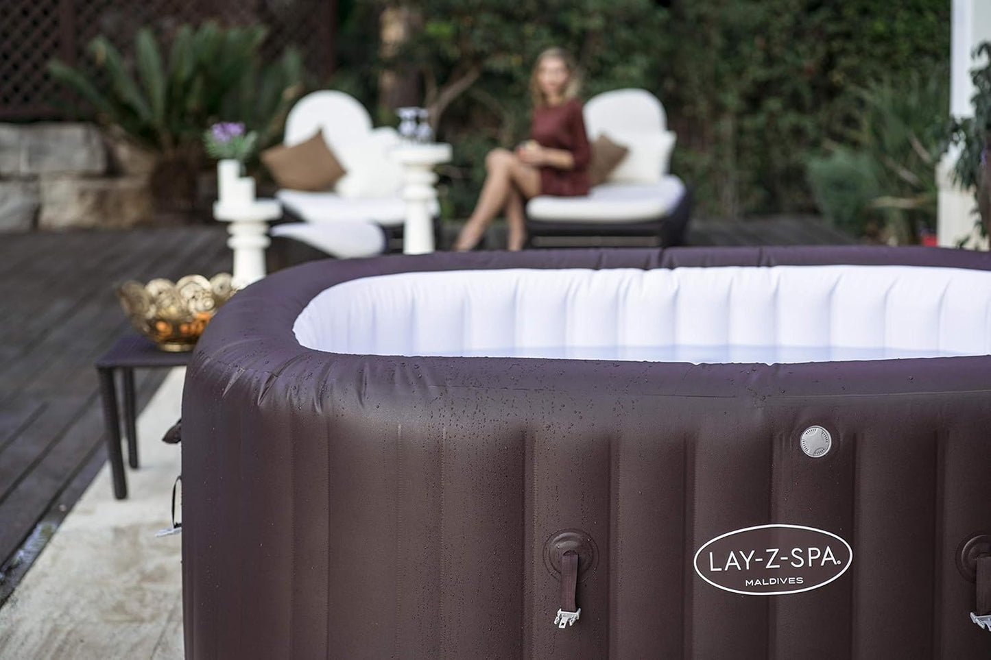 Maldives Luxury Hot Tub, 8 Hydrojet Pro Massage System Inflatable Spa with LED Lights, Foot Massager and Freeze Shield Technology, 5-7 Person