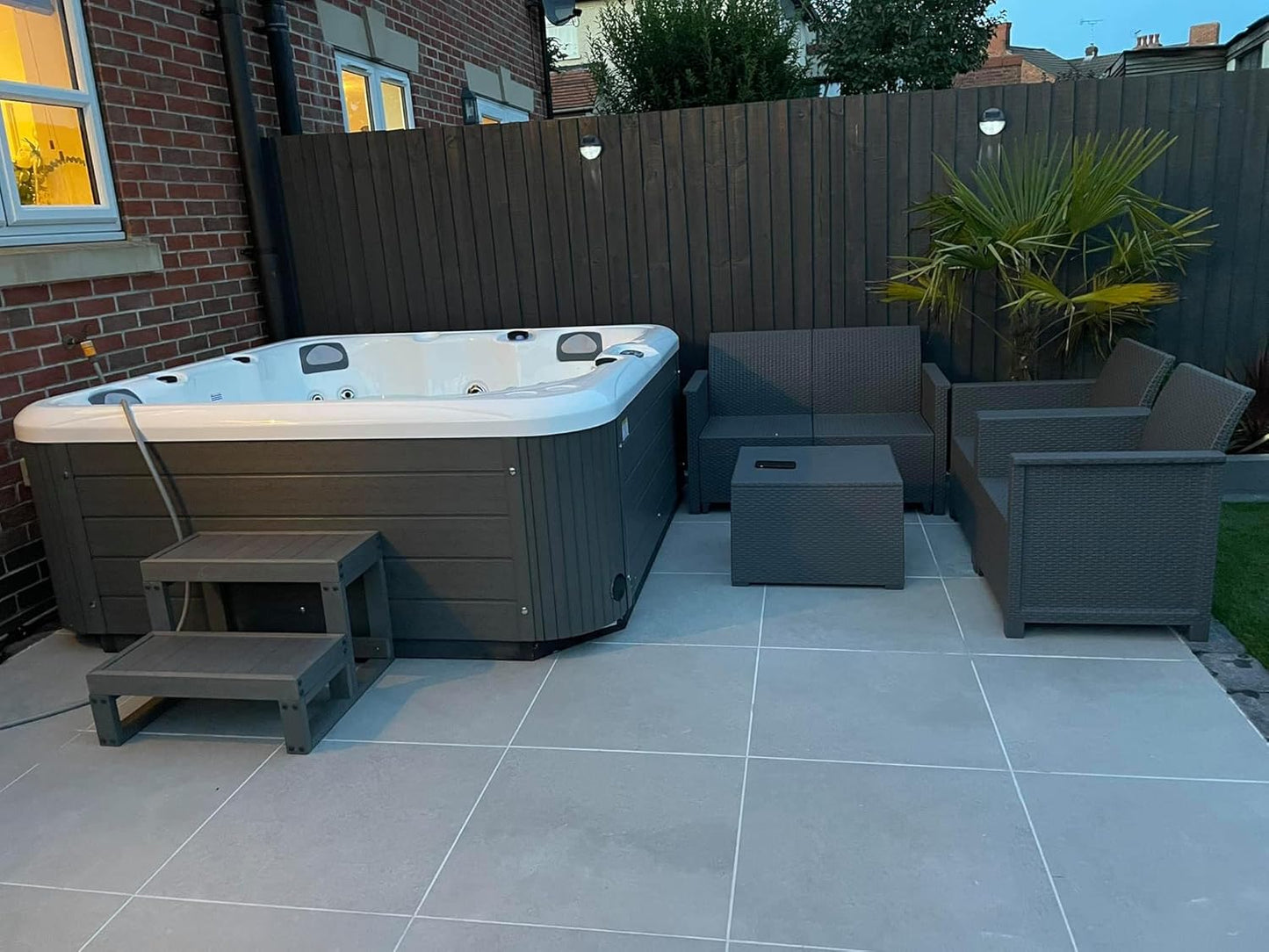 SPRITZ 6 SEAT HOT TUB 13AMP PLUG and PLAY with LOUNGER AMERICAN BALBOA