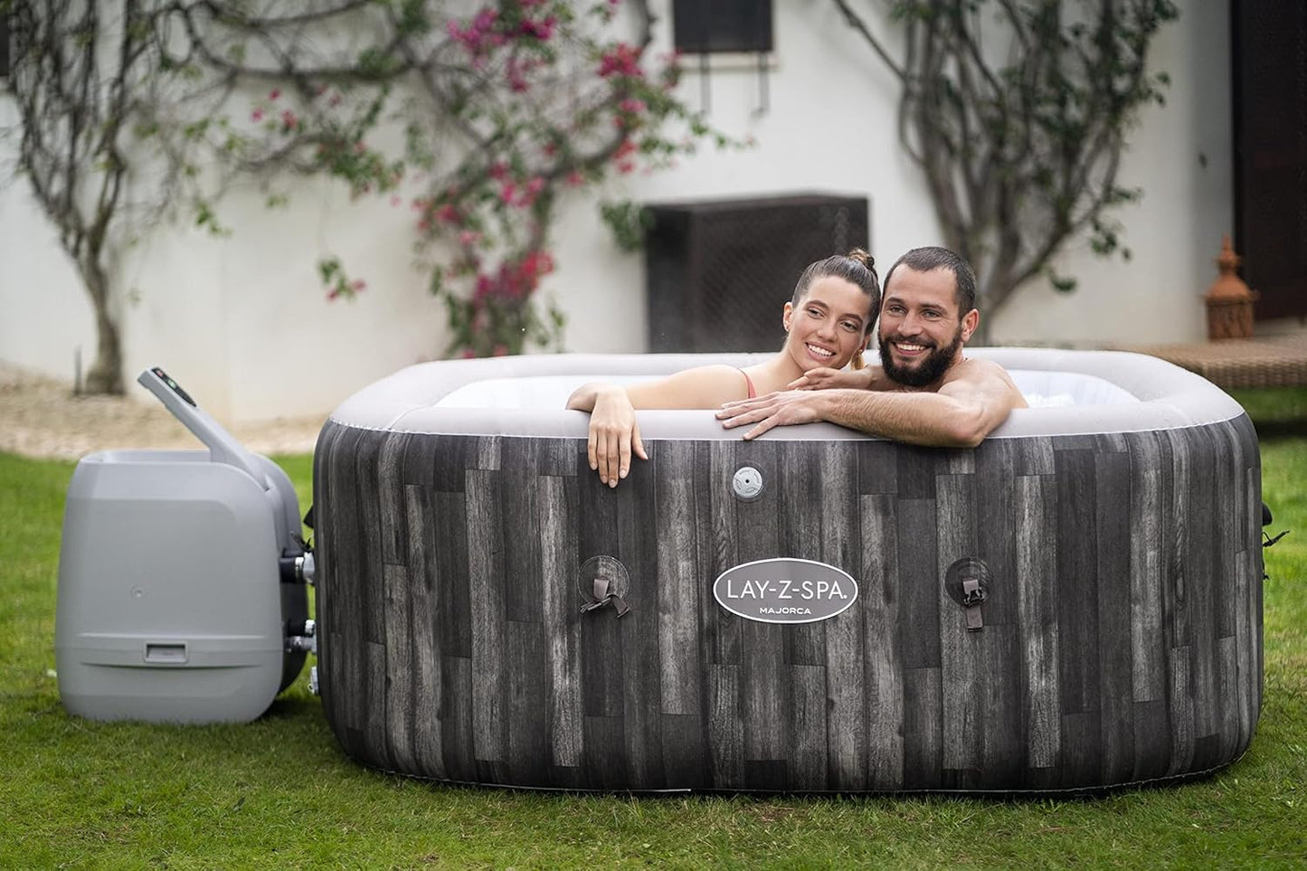 Majorca Hot Tub, 8 Hydrojet Pro Massage System Inflatable Spa with Freeze Shield Technology and Sociable Square Shape, 4-6 Person