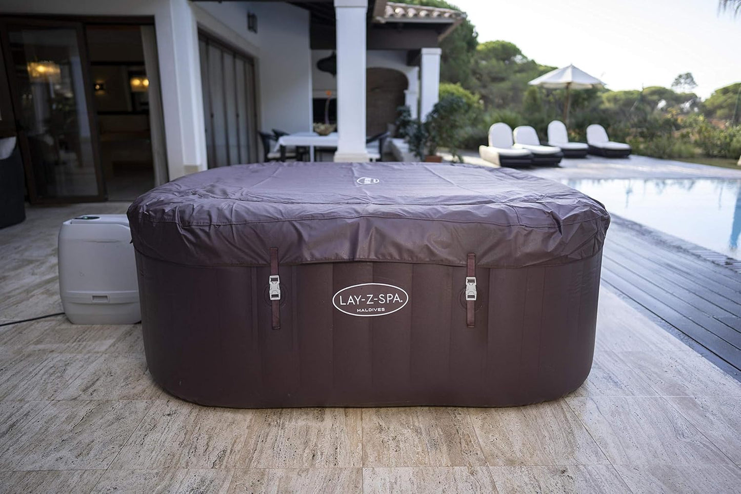 Maldives Luxury Hot Tub, 8 Hydrojet Pro Massage System Inflatable Spa with LED Lights, Foot Massager and Freeze Shield Technology, 5-7 Person